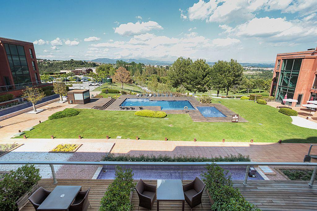 Dolce By Wyndham Barcelona Resort 圣埃斯特韦·塞斯罗维尔 外观 照片