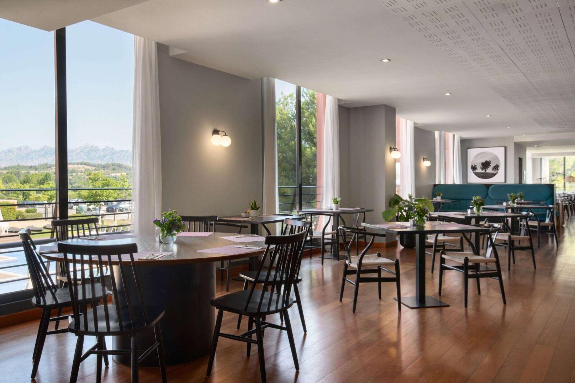 Dolce By Wyndham Barcelona Resort 圣埃斯特韦·塞斯罗维尔 外观 照片