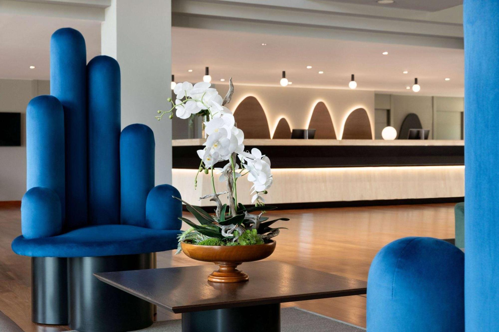 Dolce By Wyndham Barcelona Resort 圣埃斯特韦·塞斯罗维尔 外观 照片