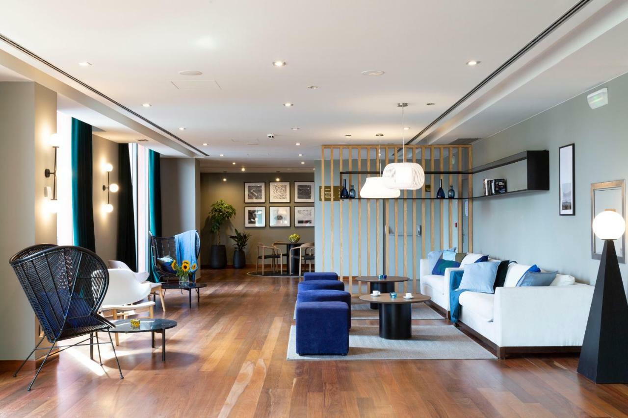 Dolce By Wyndham Barcelona Resort 圣埃斯特韦·塞斯罗维尔 外观 照片